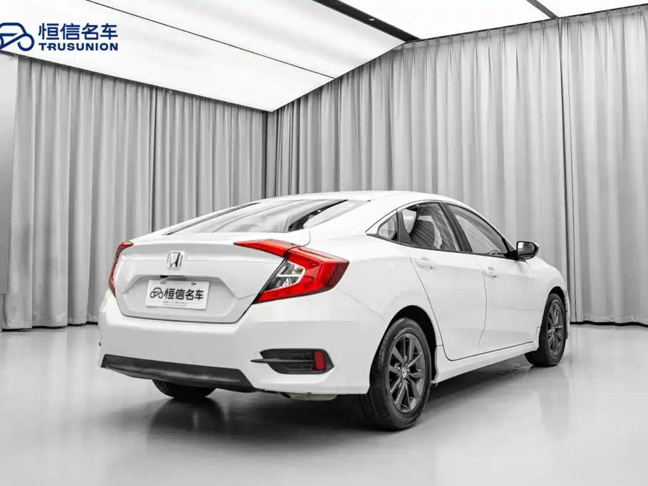 Honda Civic — миниатюра 5