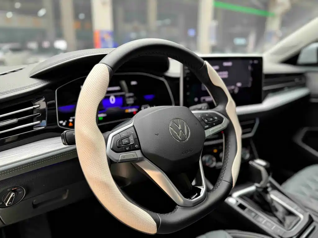 Volkswagen Sagitar — миниатюра 12