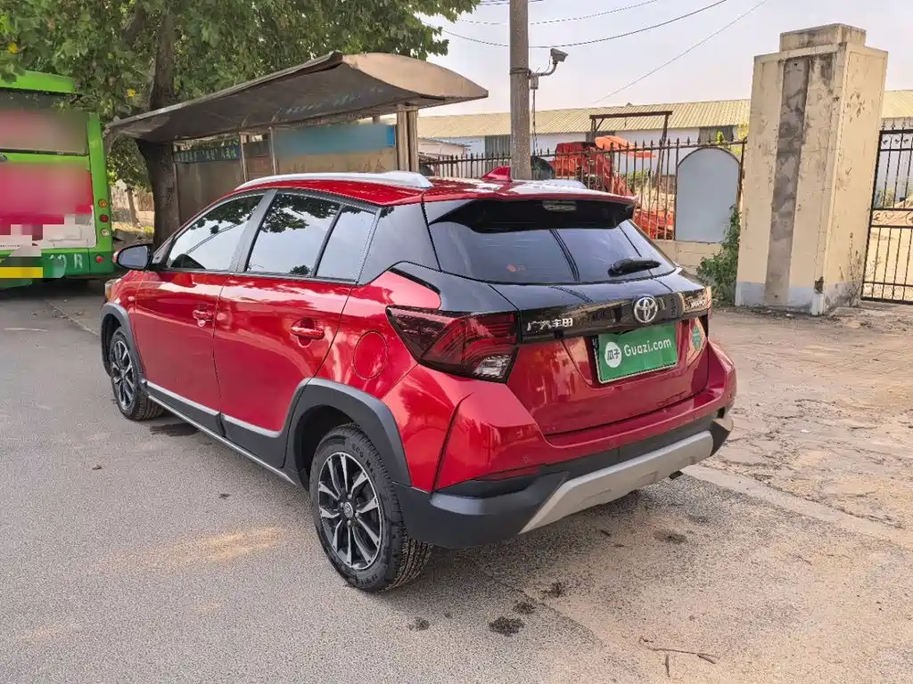 Toyota Yaris L — миниатюра 5