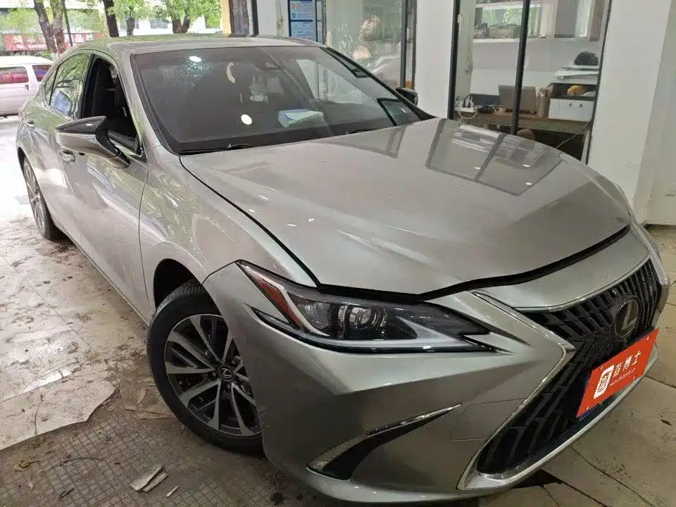 Lexus ES — миниатюра 6