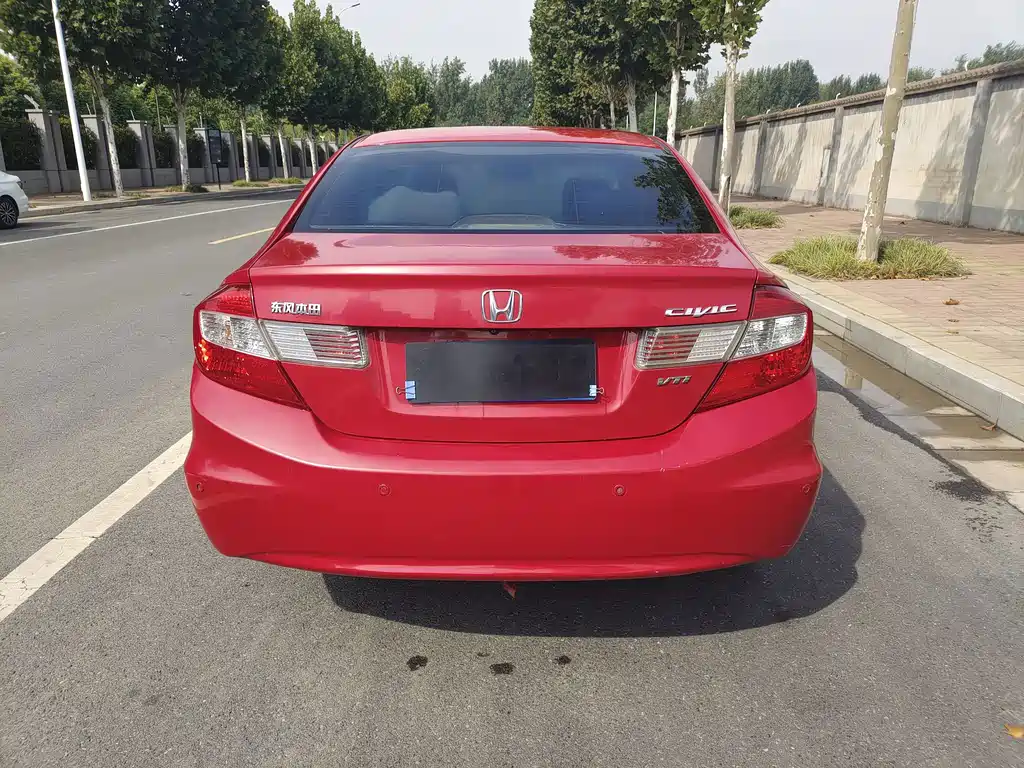 Honda Civic — миниатюра 18