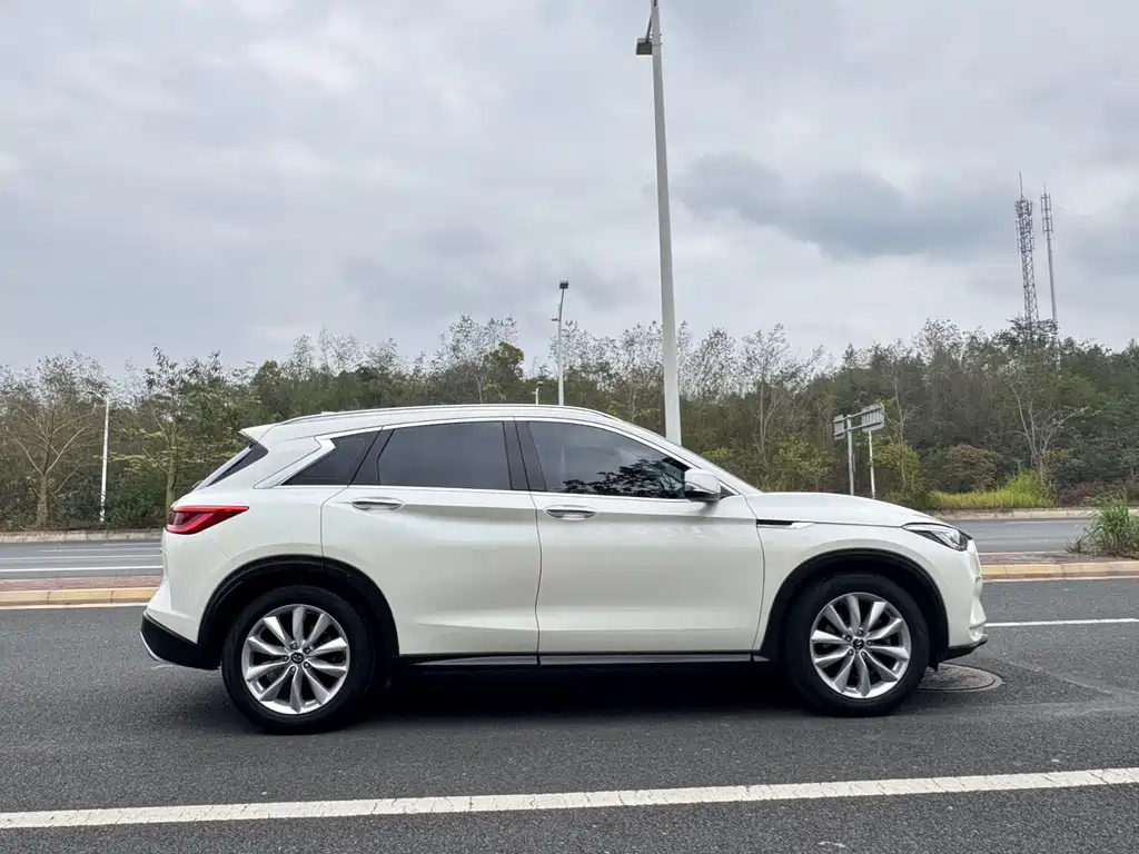 INFINITI QX50