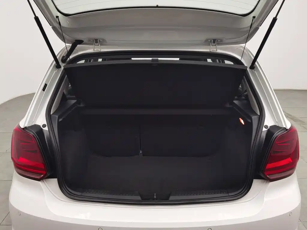 Volkswagen Polo — миниатюра 16
