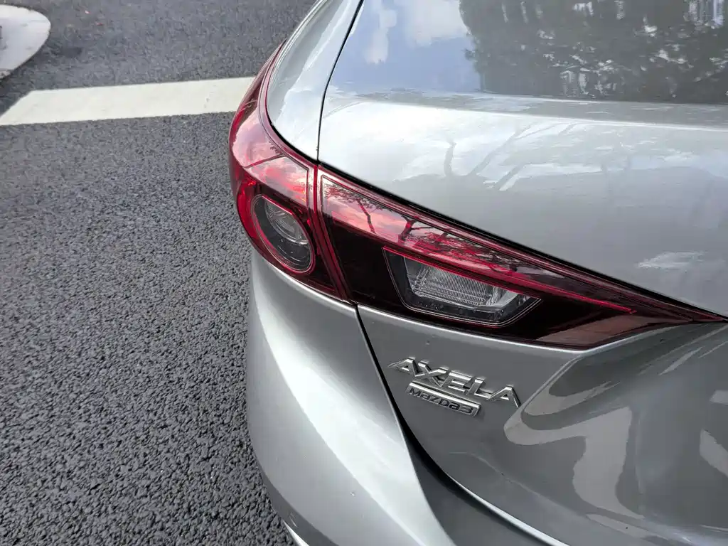 Mazda 3 Axela — миниатюра 12