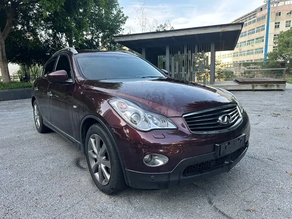 Infiniti QX50 (Import) — миниатюра 2