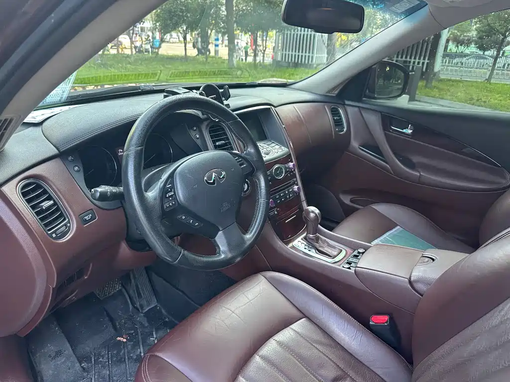 Infiniti QX50 (Import) — миниатюра 14