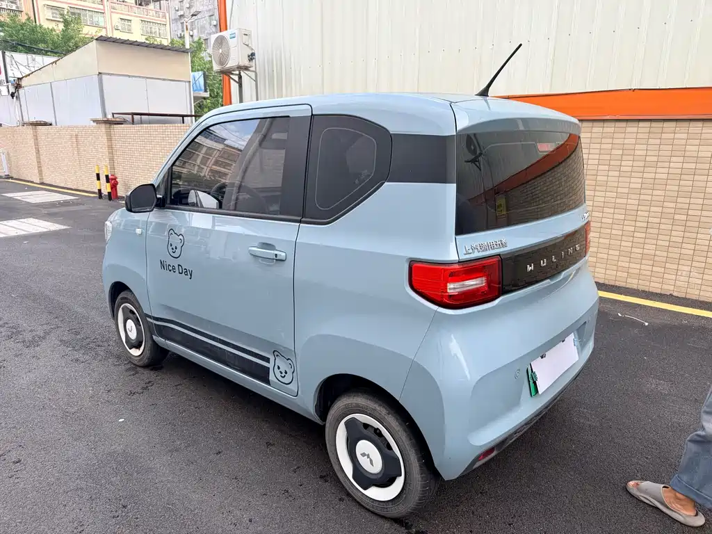 Wuling MINIEV — миниатюра 7
