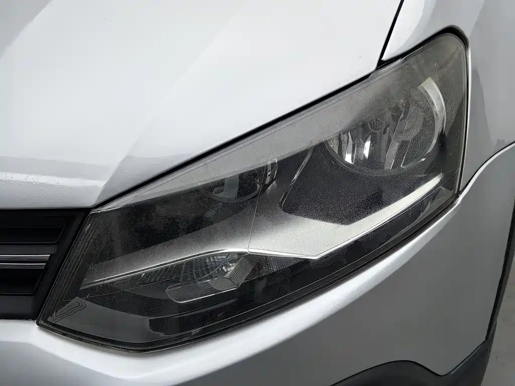 Volkswagen Polo — миниатюра 7