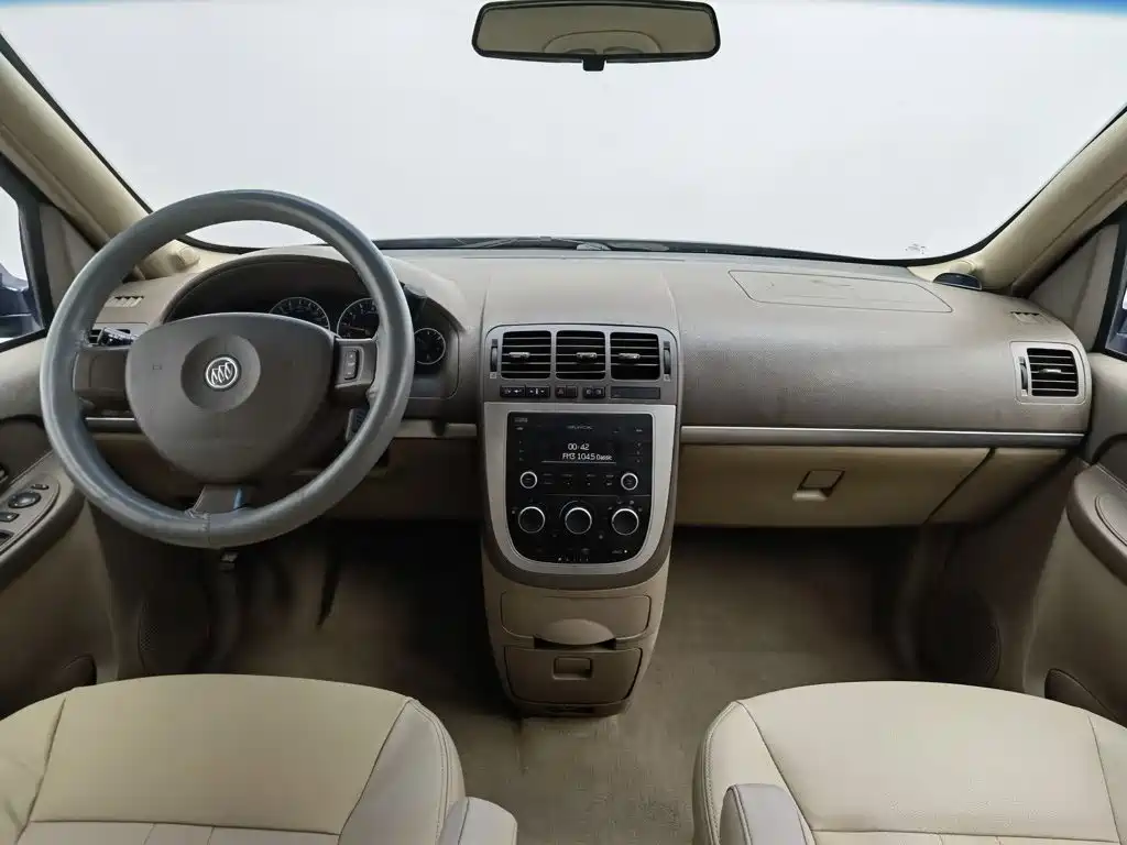 Buick GL8 — миниатюра 5
