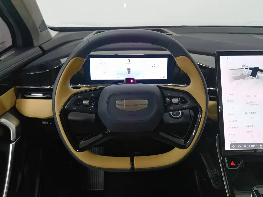 Geely Boyue L — миниатюра 11