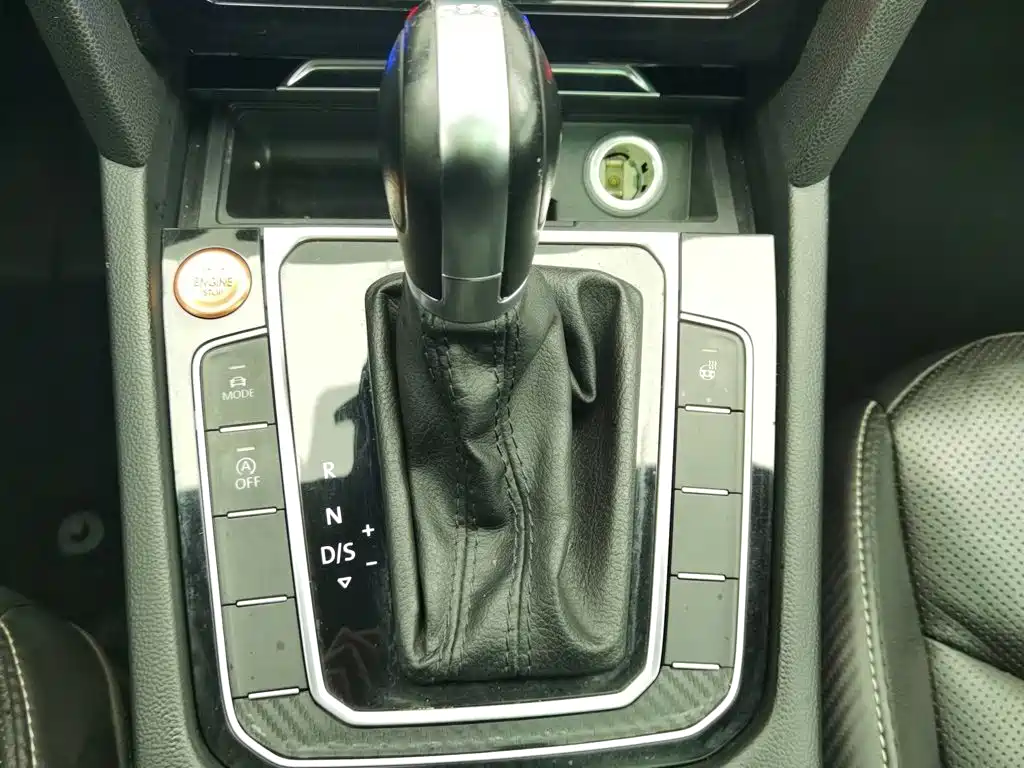 Volkswagen CC — миниатюра 13