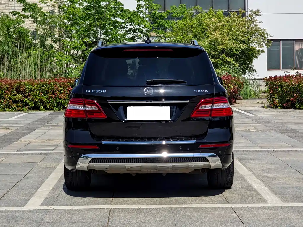 Mercedes-Benz M-Class — миниатюра 8