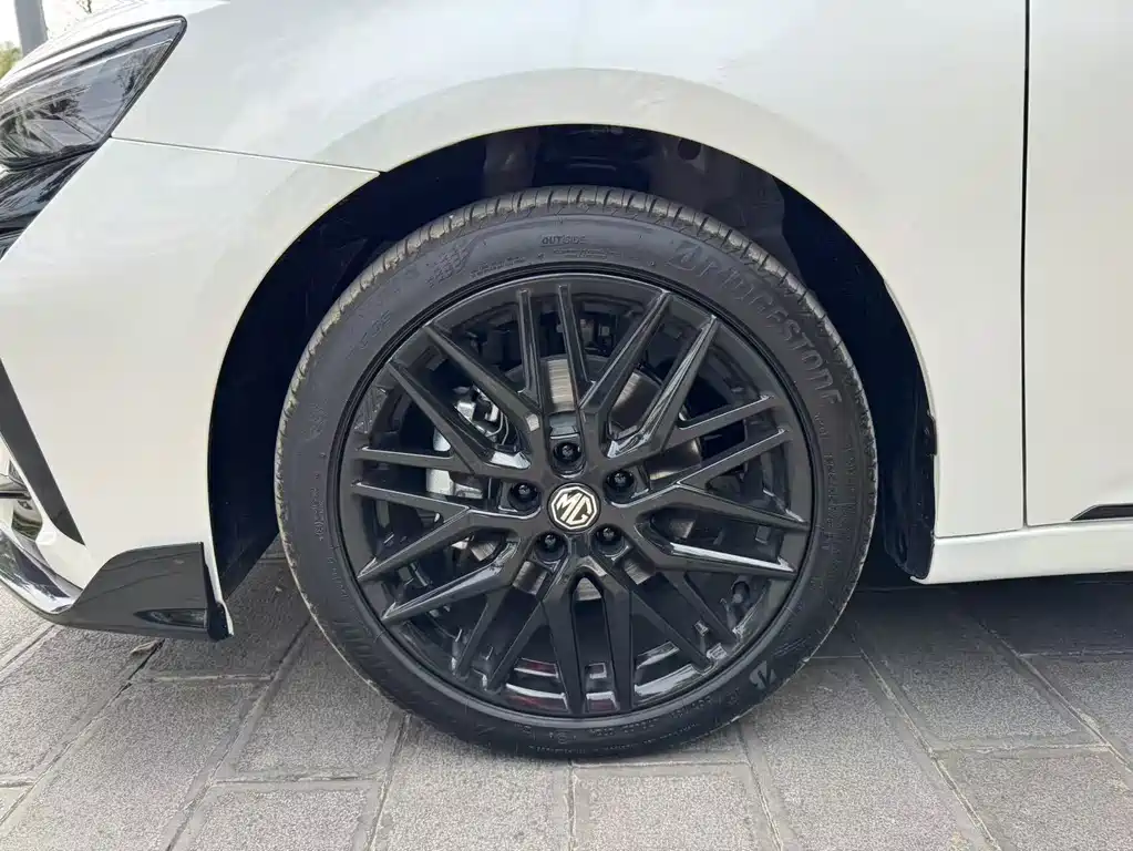 MG MG6 — миниатюра 8