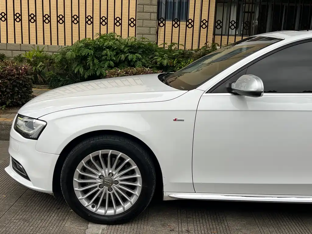 Audi A4L — миниатюра 4