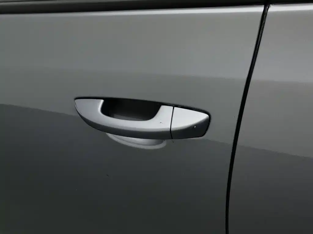 Volkswagen Golf — миниатюра 18