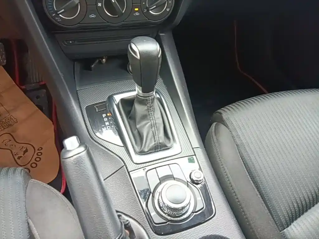 Mazda 3 Axela — миниатюра 14