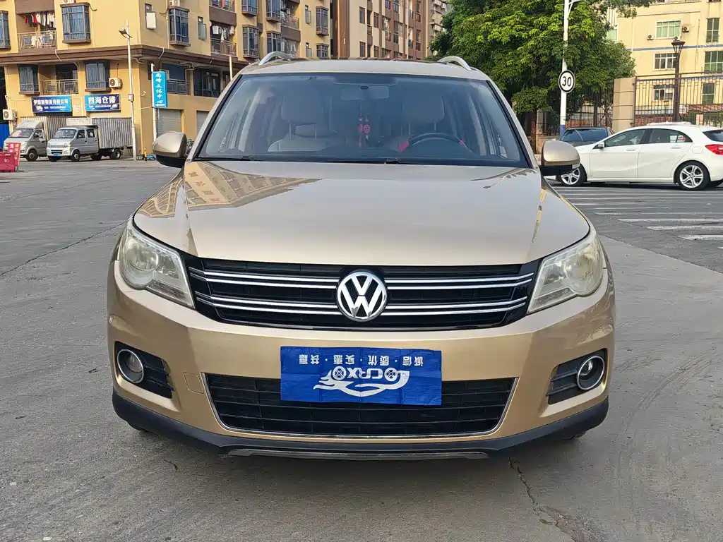 Volkswagen Tiguan — миниатюра 2