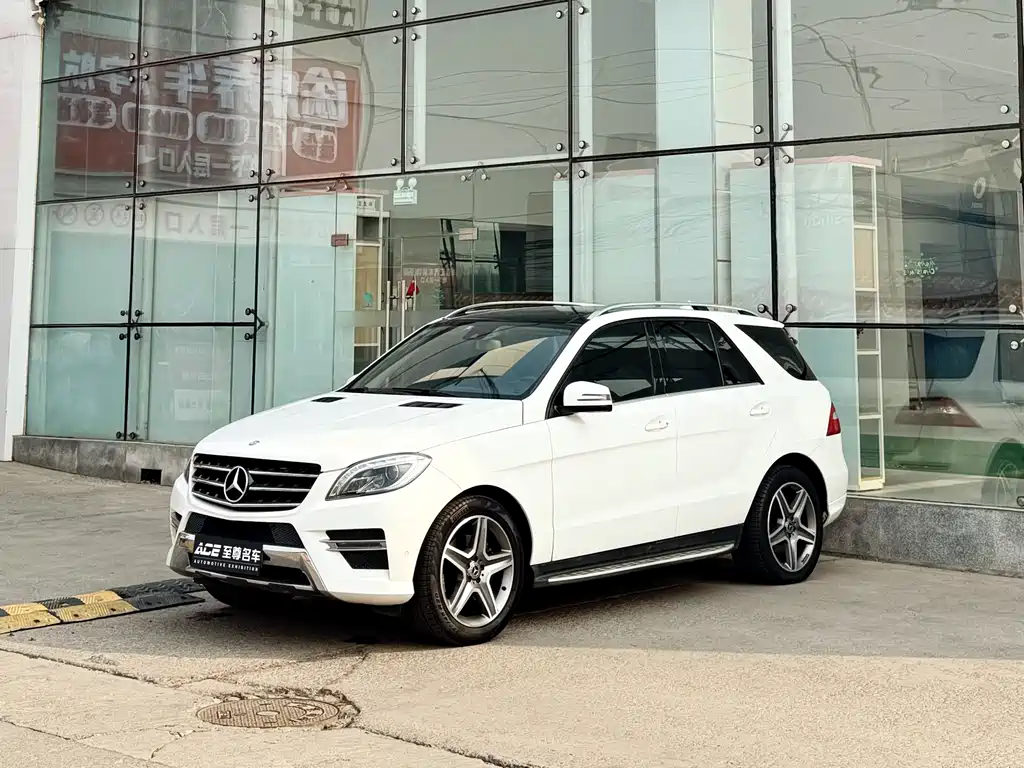Mercedes-Benz M-Class 2015
