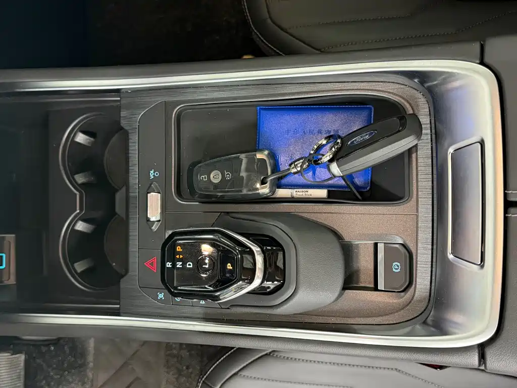 Ford Edge — миниатюра 15
