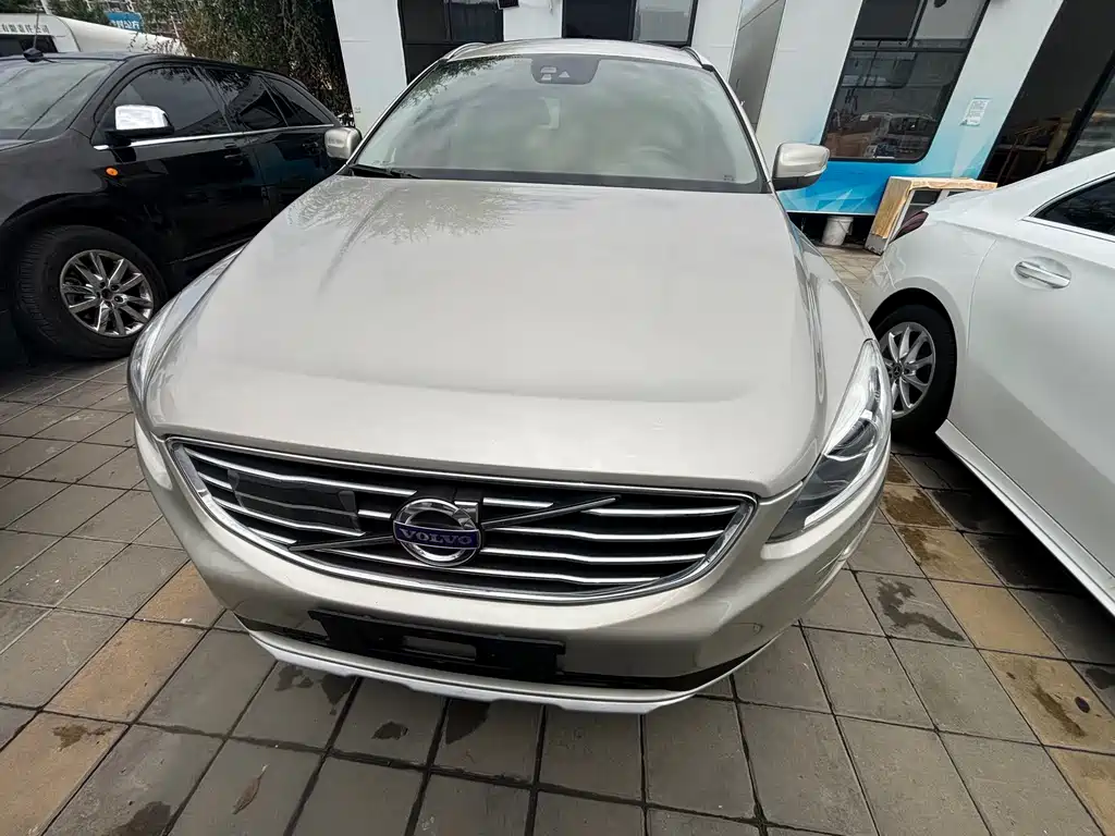 Volvo XC60 — миниатюра 2