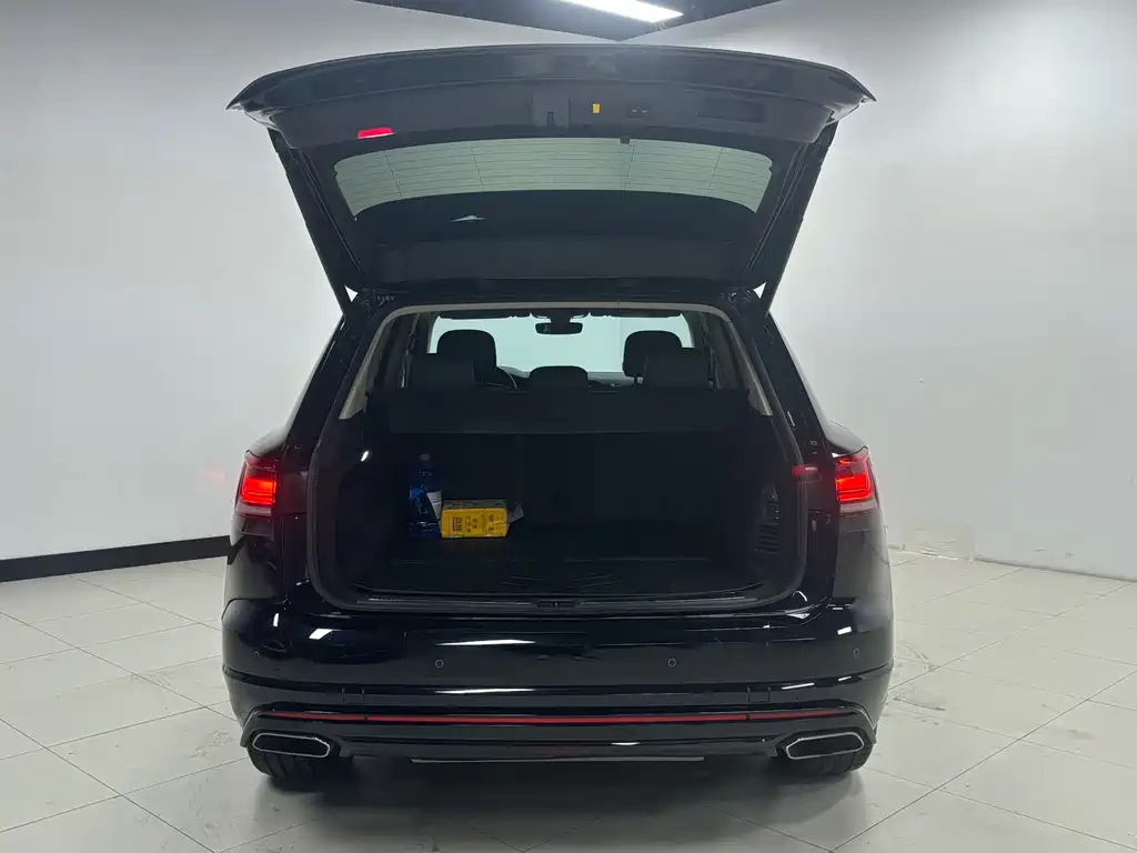 Volkswagen Touareg — миниатюра 8