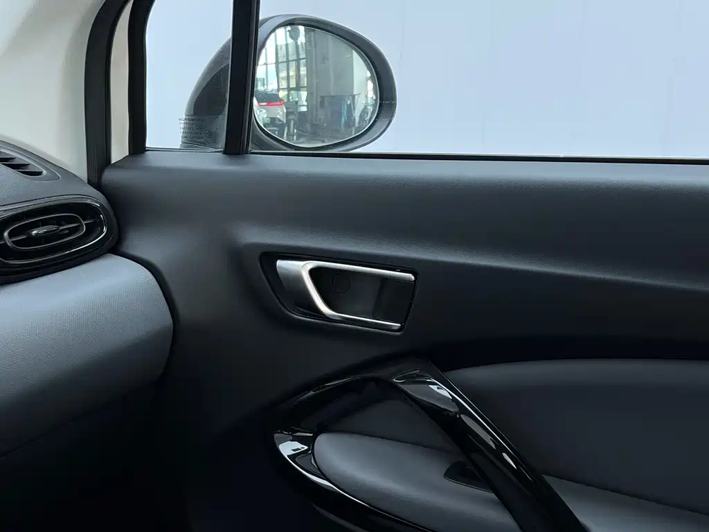 Leapmotor Leapmotor T03 — миниатюра 13