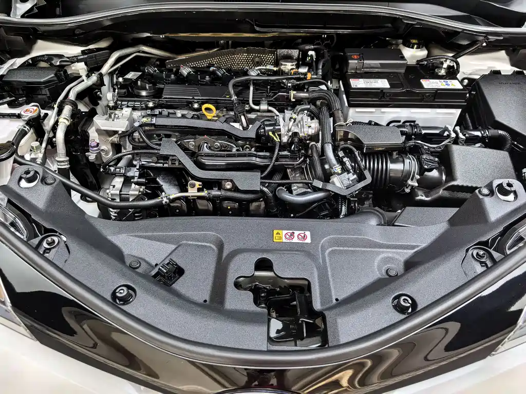 Toyota Izoa 2023 2.0L