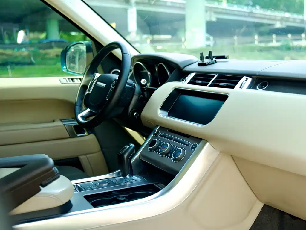 Land Rover Sport — миниатюра 10