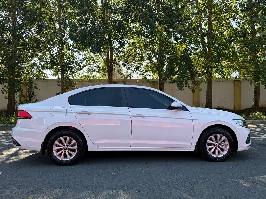 Volkswagen Bora — миниатюра 4