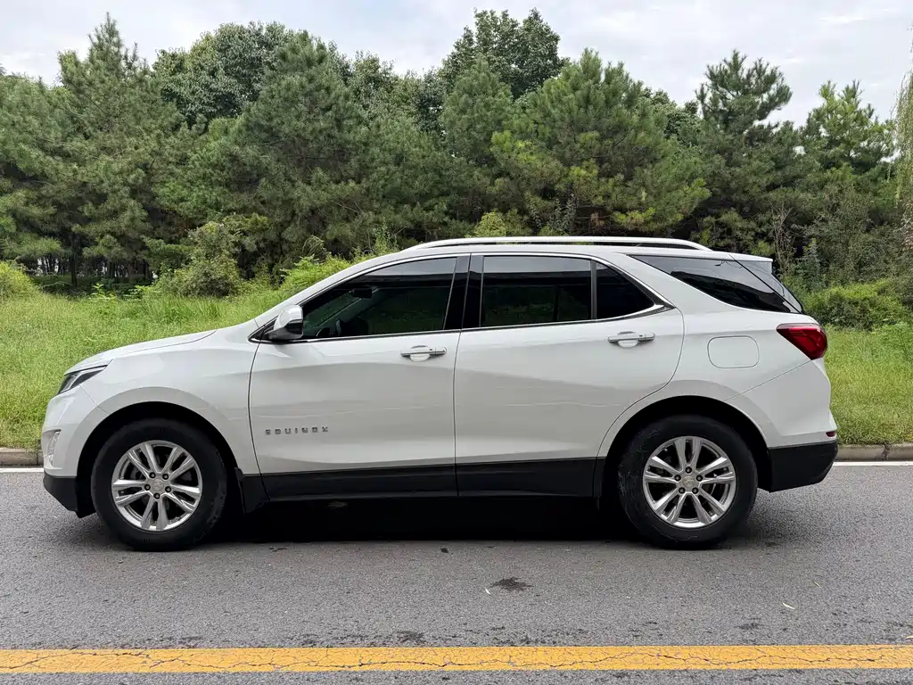 Chevrolet Equinox — миниатюра 3