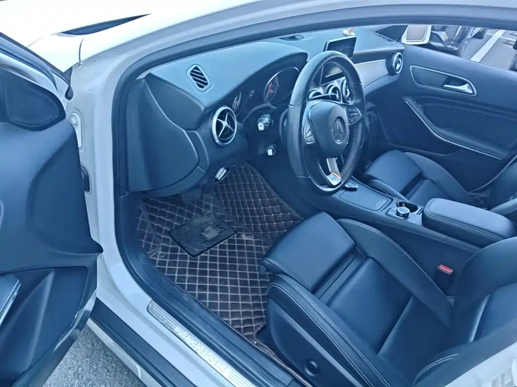 Mercedes-Benz GLA — миниатюра 16