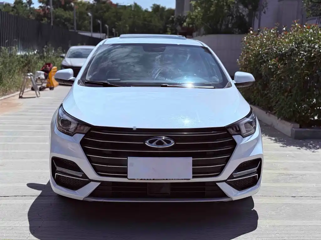 Chery Arrizo 5 PLUS — миниатюра 2