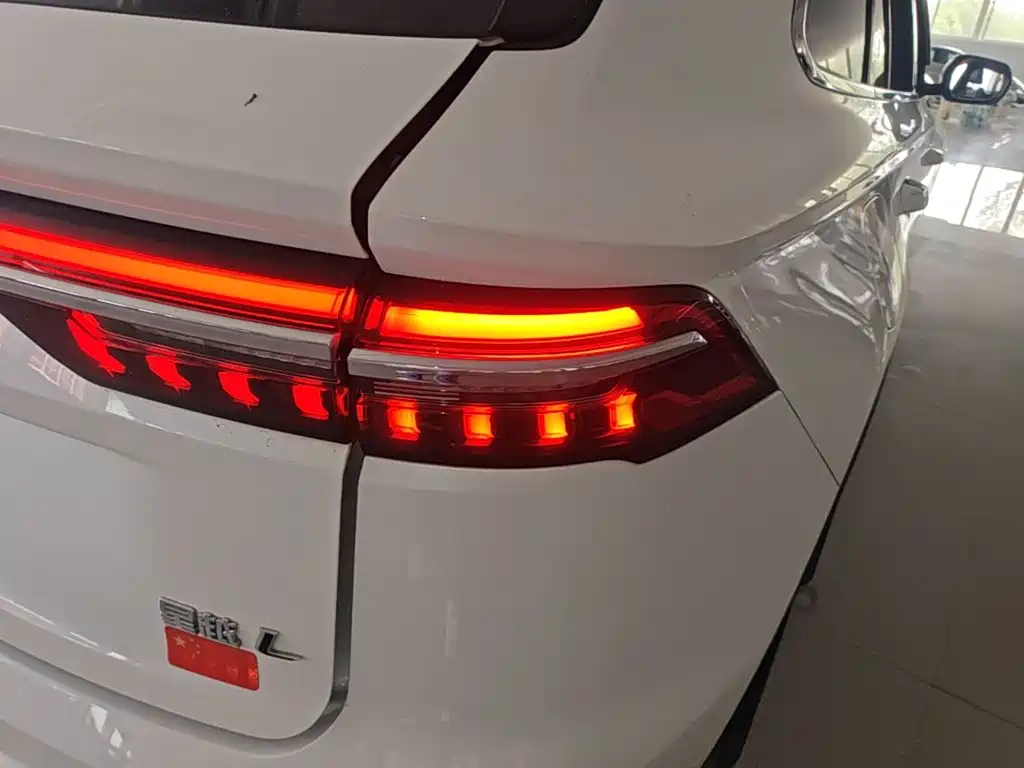 Geely Xingyue L — миниатюра 8