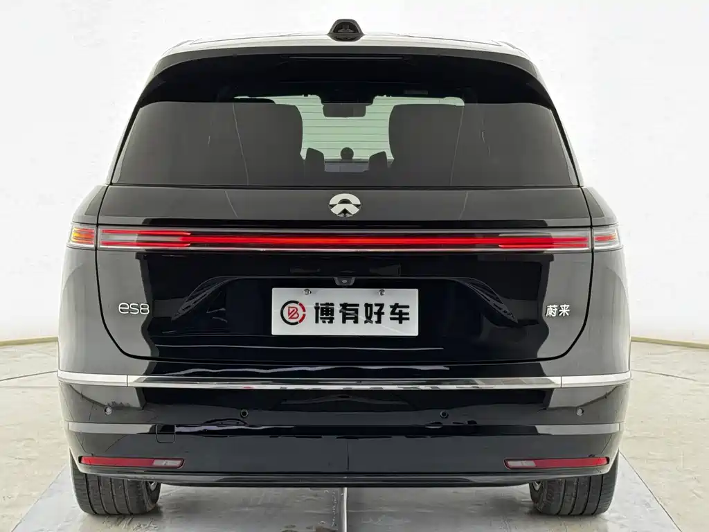 NIO ES8 — миниатюра 11