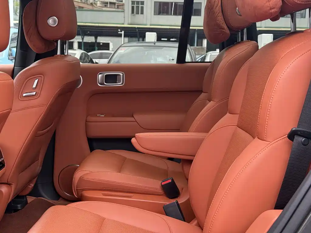 Li Auto Li L8 — миниатюра 10