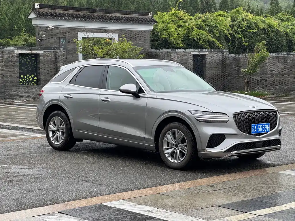 Genesis GV70 — миниатюра 2