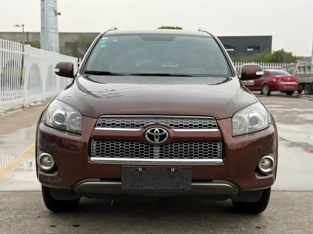 Toyota RAV4 2013