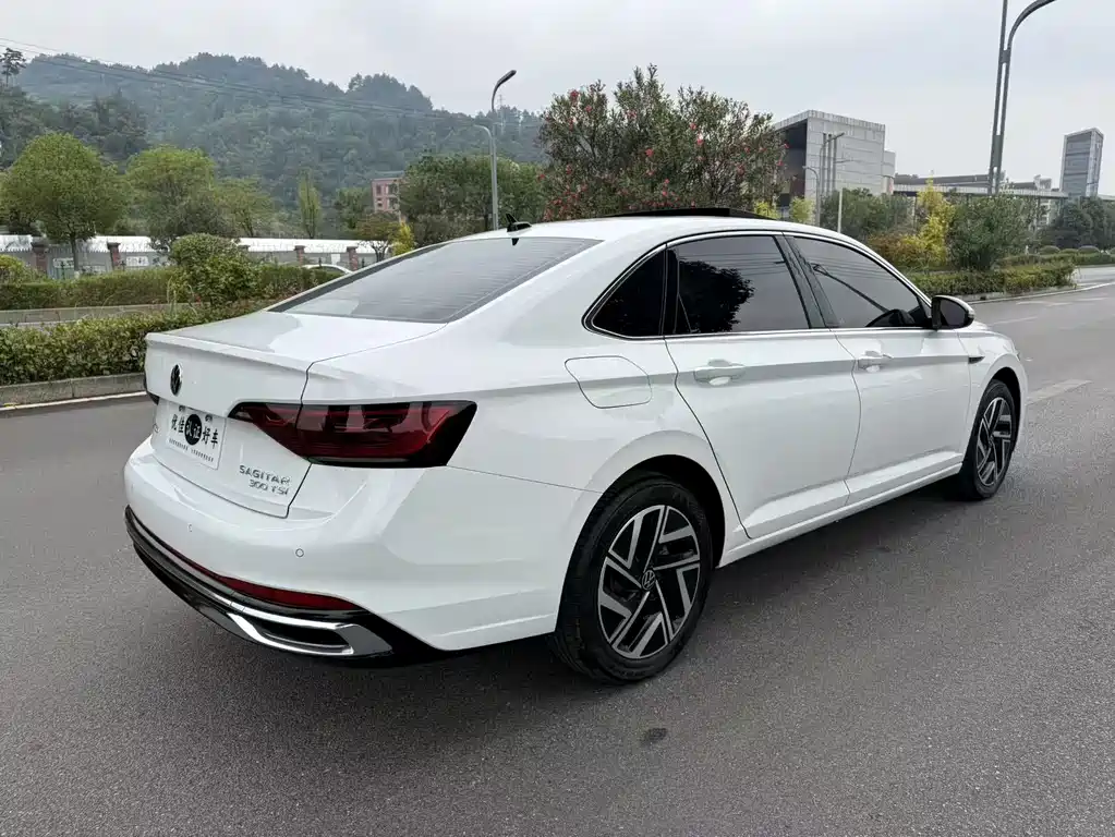 Volkswagen Sagitar — миниатюра 12