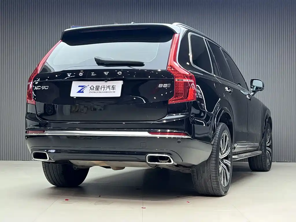Volvo XC90 — миниатюра 8