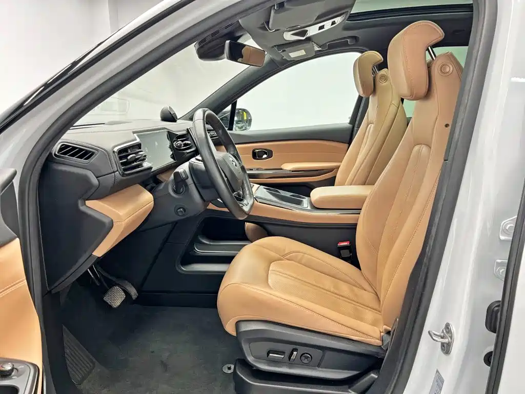 NIO ES6 — миниатюра 14