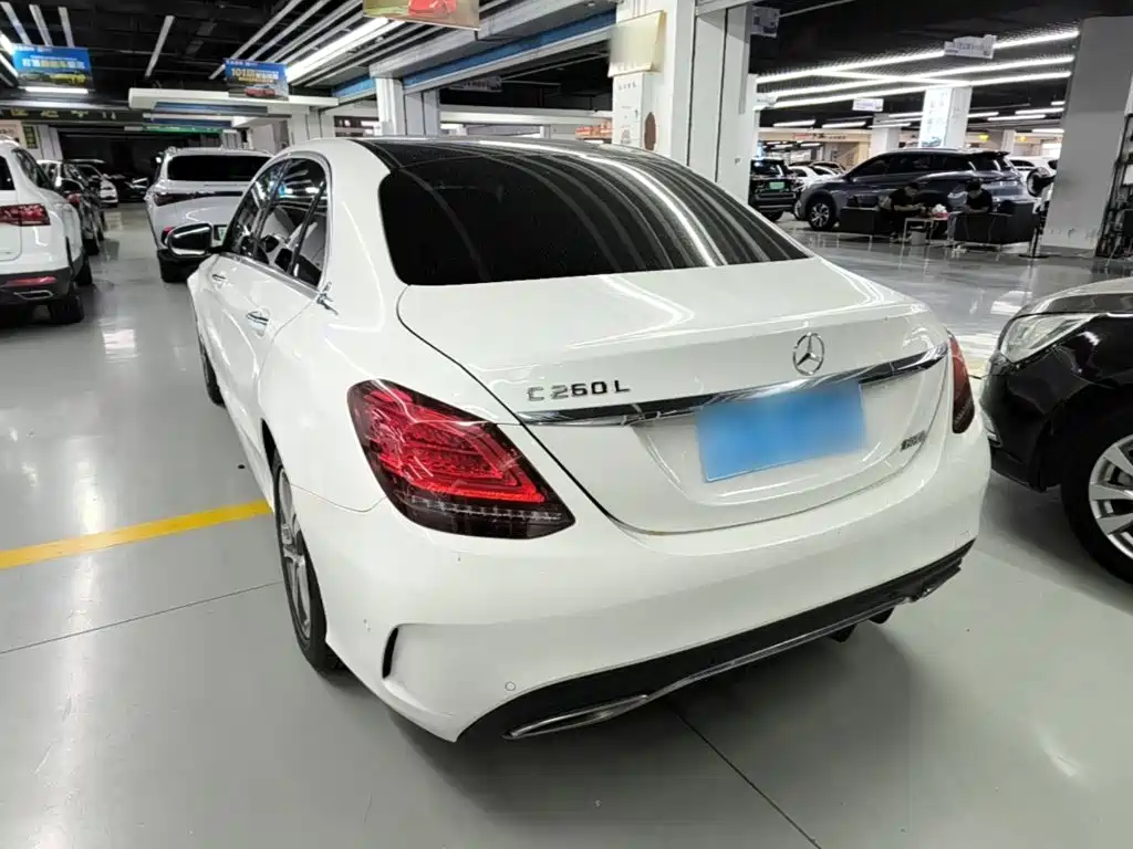 Mercedes-Benz C-Class — миниатюра 5