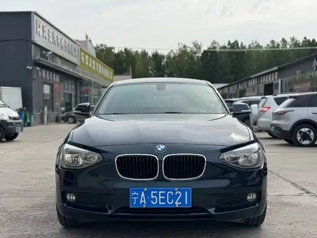 BMW 1 Series (Import) — миниатюра 2