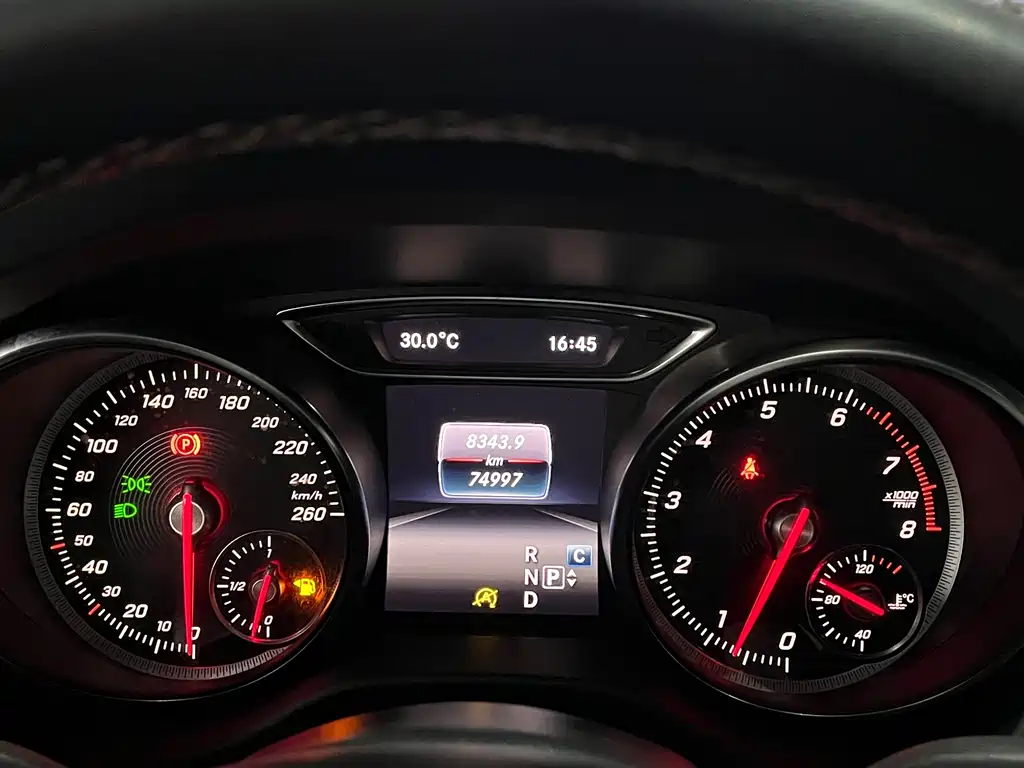 Mercedes-Benz CLA (Import) — миниатюра 19