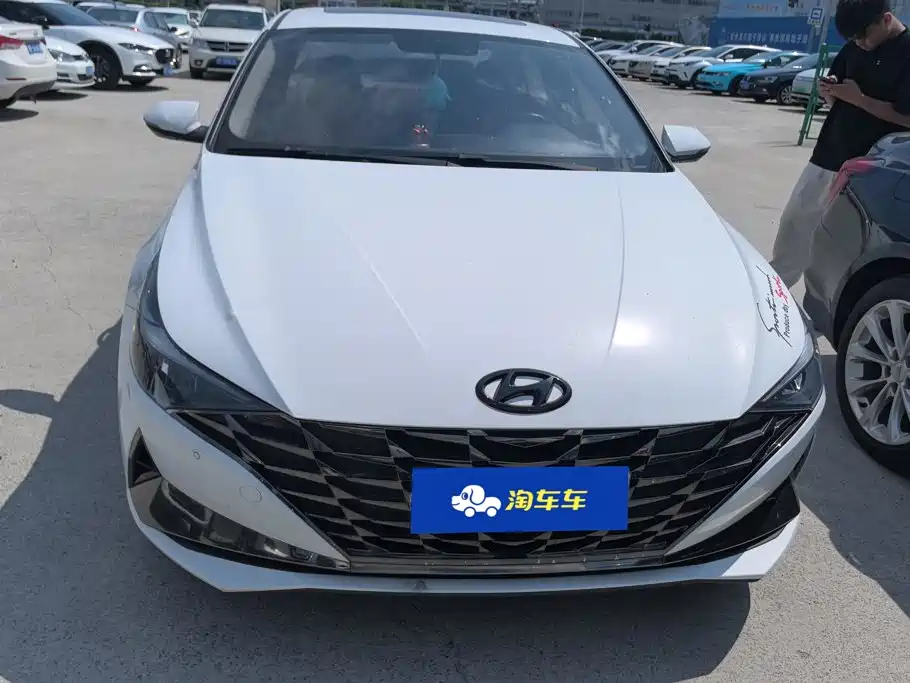 Hyundai Elantra — миниатюра 2