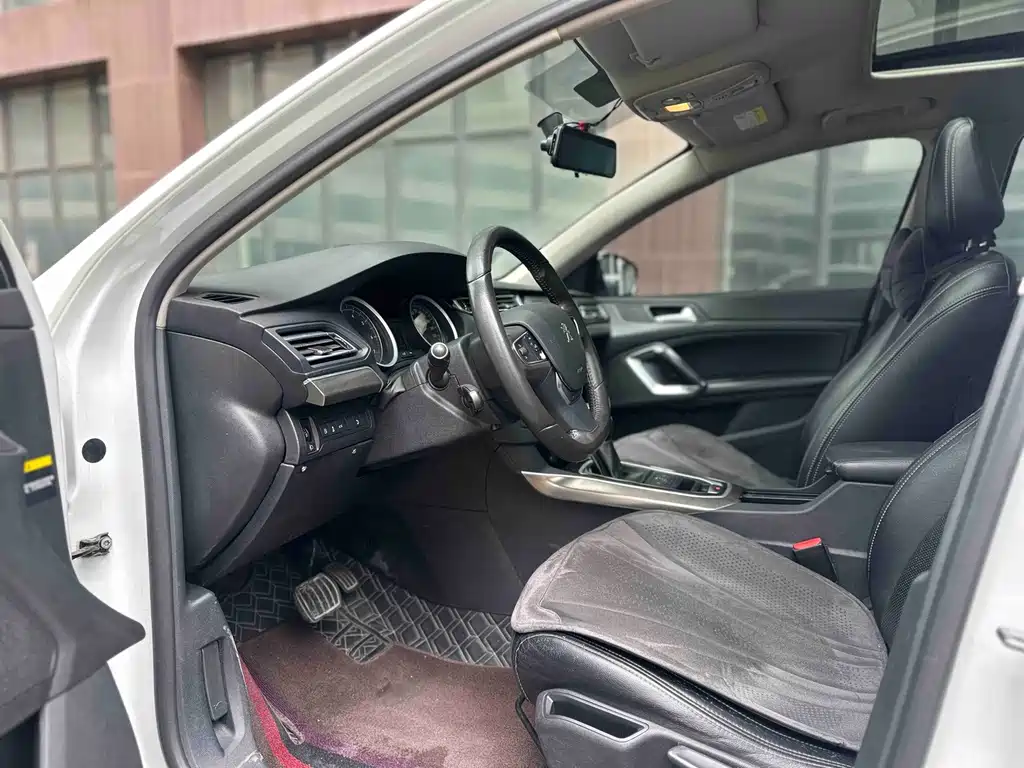 Peugeot 408 — миниатюра 4