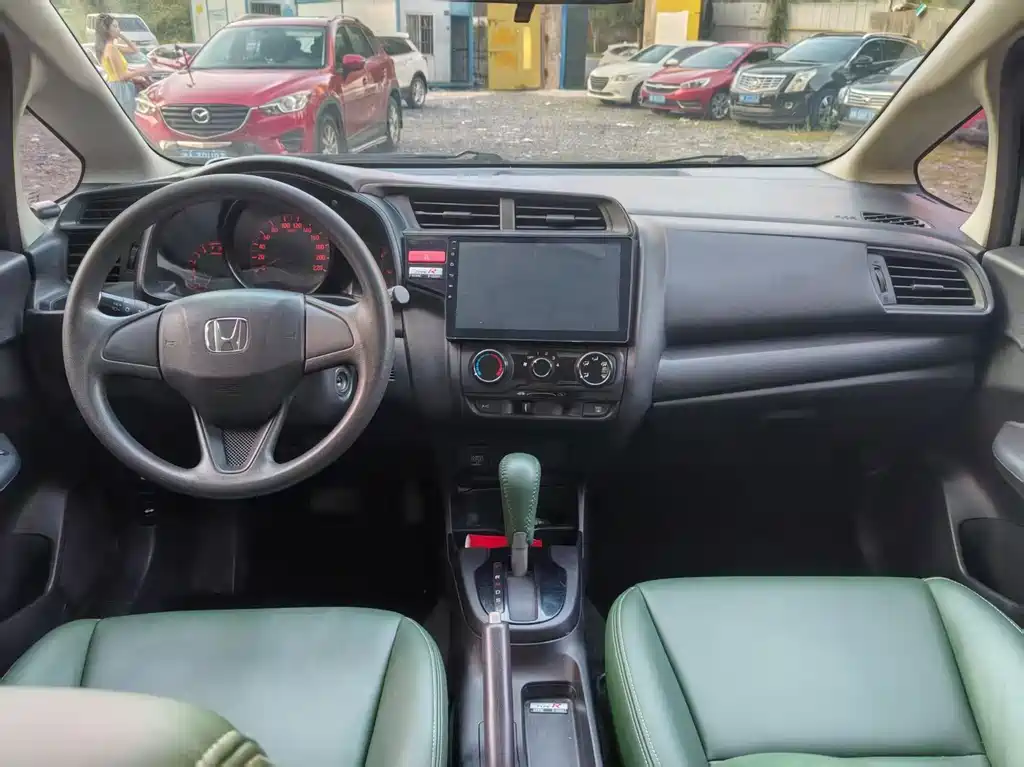 Honda Fit — миниатюра 5