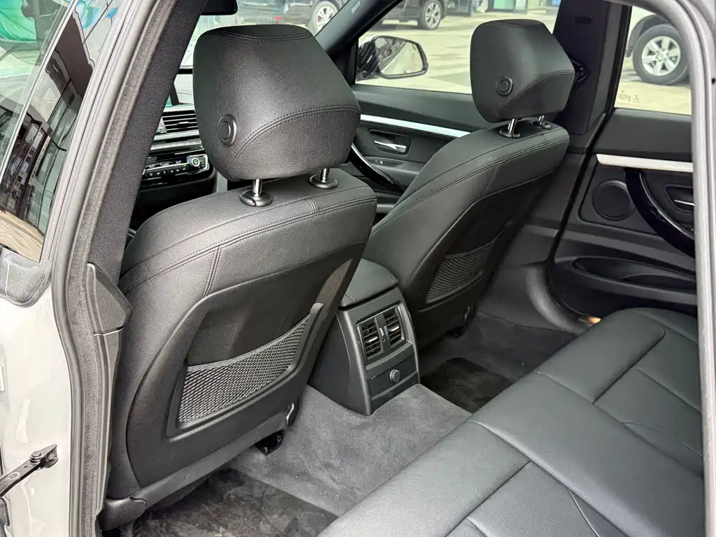 BMW 3 Series GT — миниатюра 16