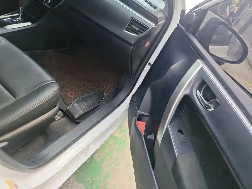 Toyota Corolla — миниатюра 20