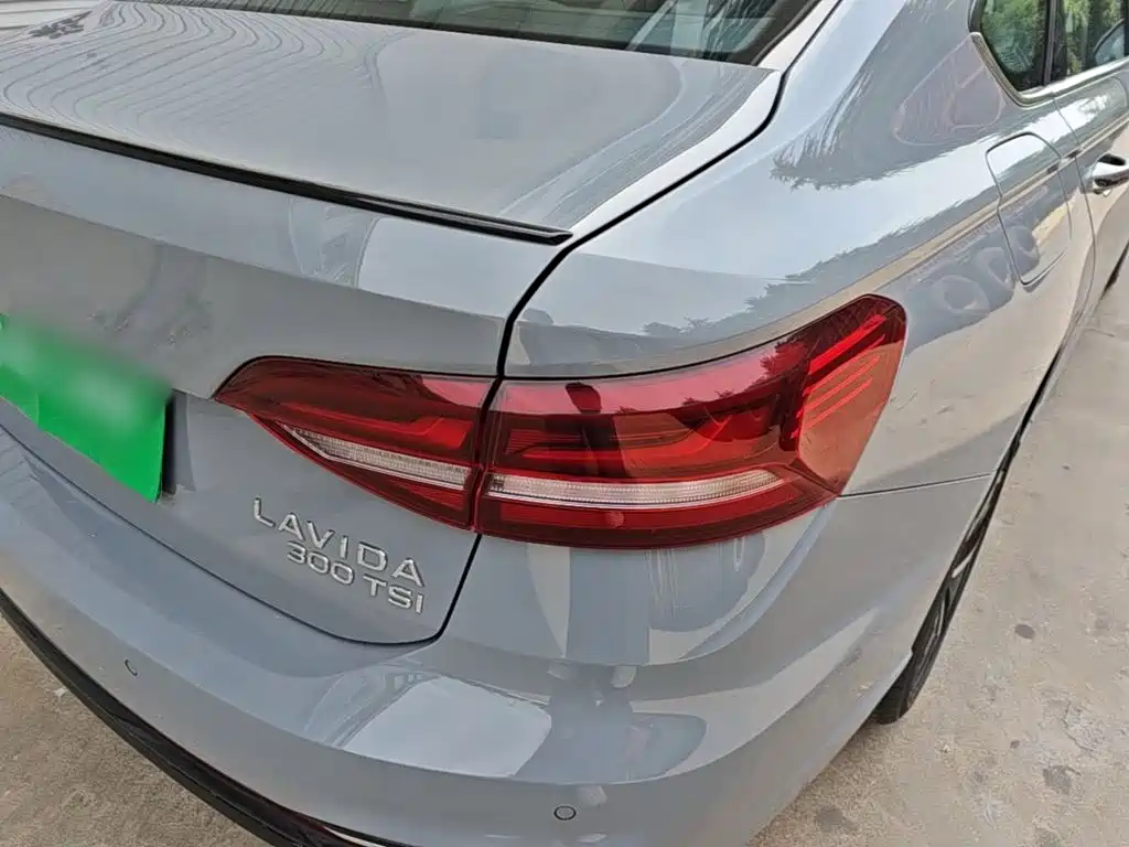 Volkswagen Lavida — миниатюра 8
