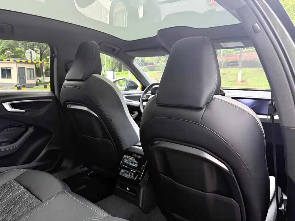Audi A5L 2026 2.0T Sport Plus